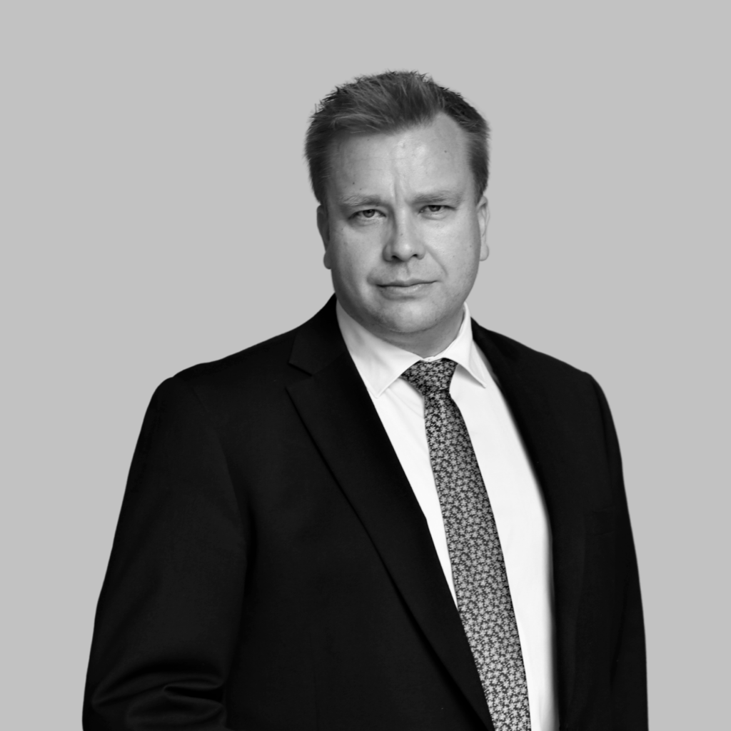 Antti Kaikkonen black and white